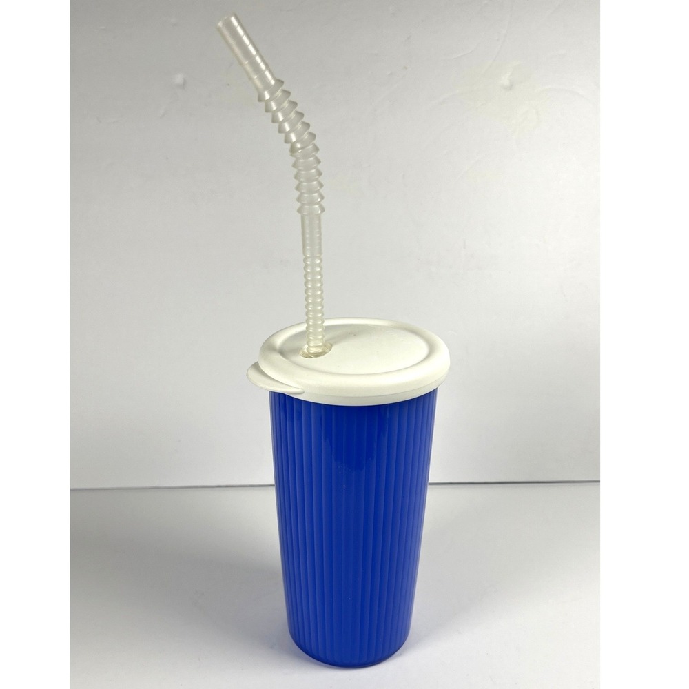 Tupperware Blue  Insulted Tumbler with Dripless Seal and Straw 24 oz